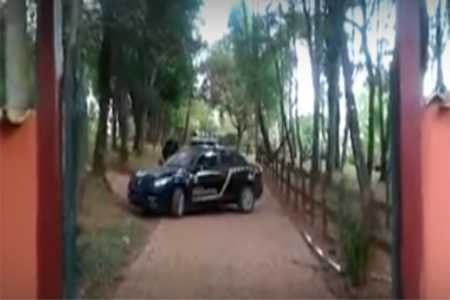 Policia Federal de Divinópolis cumpre mandado de busca e apreensão na casa de Aécio e  seu primo Frederico, em Claudio